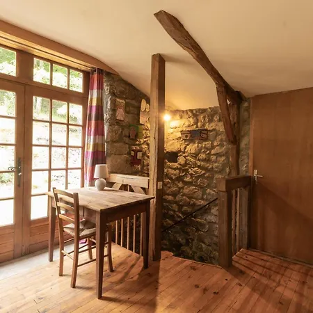 Les Grisiéres Hébergement de vacances Montpezat-sous-Bauzon